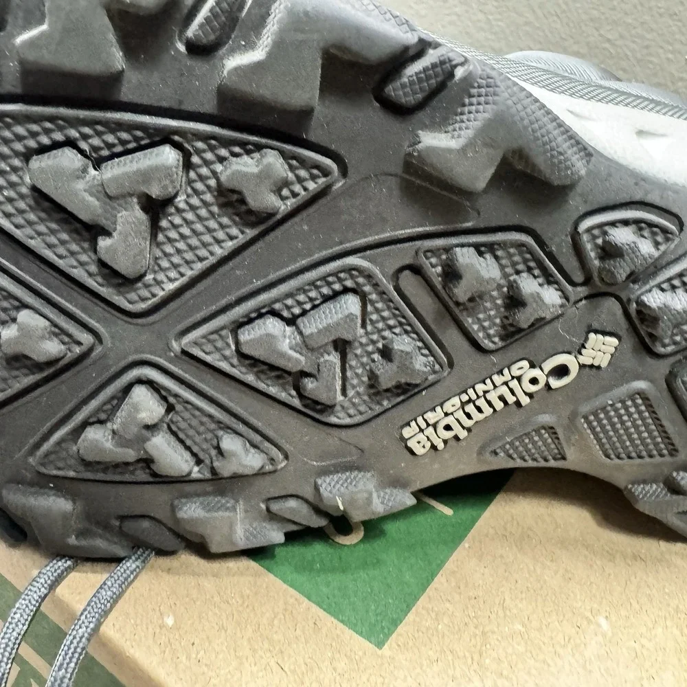 Columbia Men's BM1766-033 Waterproof Hiking Boots Size 11